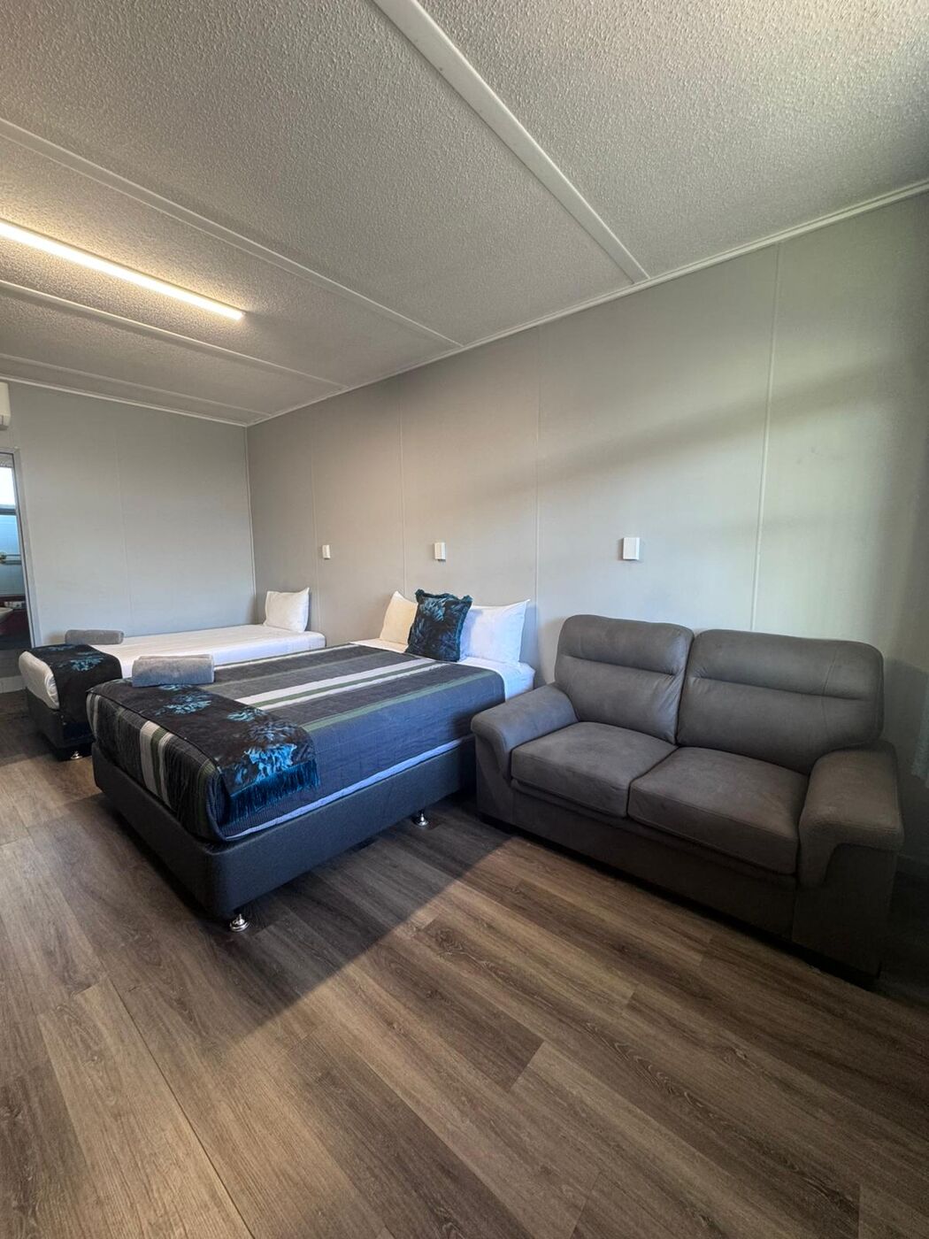 Family Room with two beds and lounge